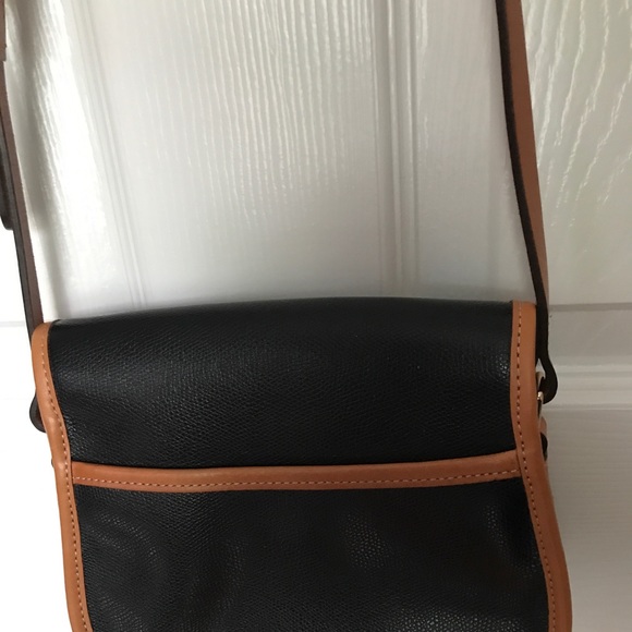 NWOT-Dooney and Bourke Field Bag - Picture 4 of 11